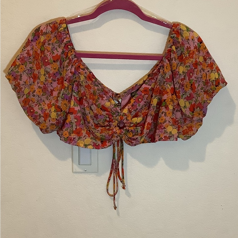 Wild Fable Womens puff sleeve, crop top